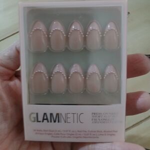 NIB Glamnetic Press On Nails ~ Pink Me Up  A Pink French Nail With Pearls